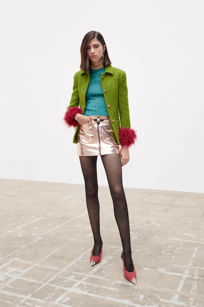 Look 3